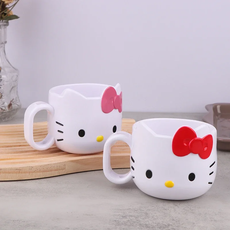 Kawaii sanrio anime copo de água bonito olá kitty café da manhã copo de leite doce dos desenhos animados moda versátil caneca de plástico presentes para a menina