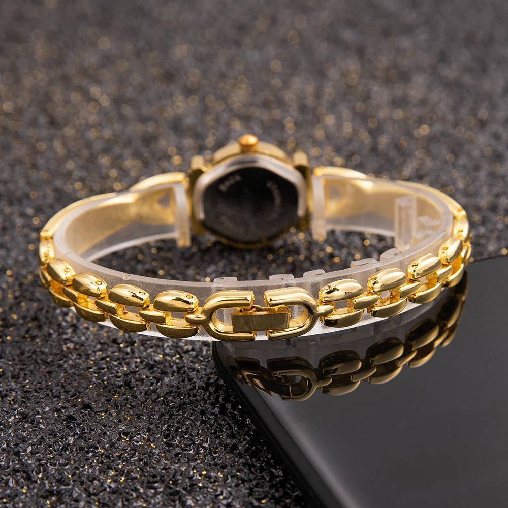 Orologio vintage in oro moda per donna Orologio al quarzo elegante di lusso Bracciale modello da donna Orologi da polso casual Reloj Mujer