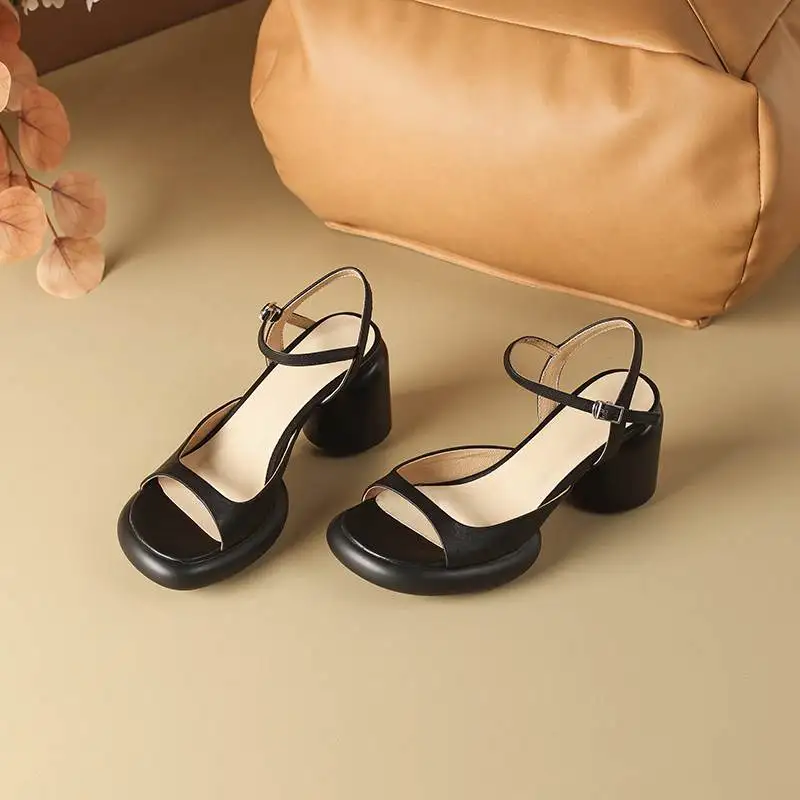 Krazing Pot Cow Leather Slingback Superstar Summer Shoes Buckle Straps Nightclub Retro Thick High Heels Maiden Women Sandals