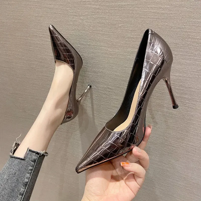 Lacquer Leather High Heels Crocodile Pattern French Pointed High End Comfortable Temperament Professional Single Shoes for Women