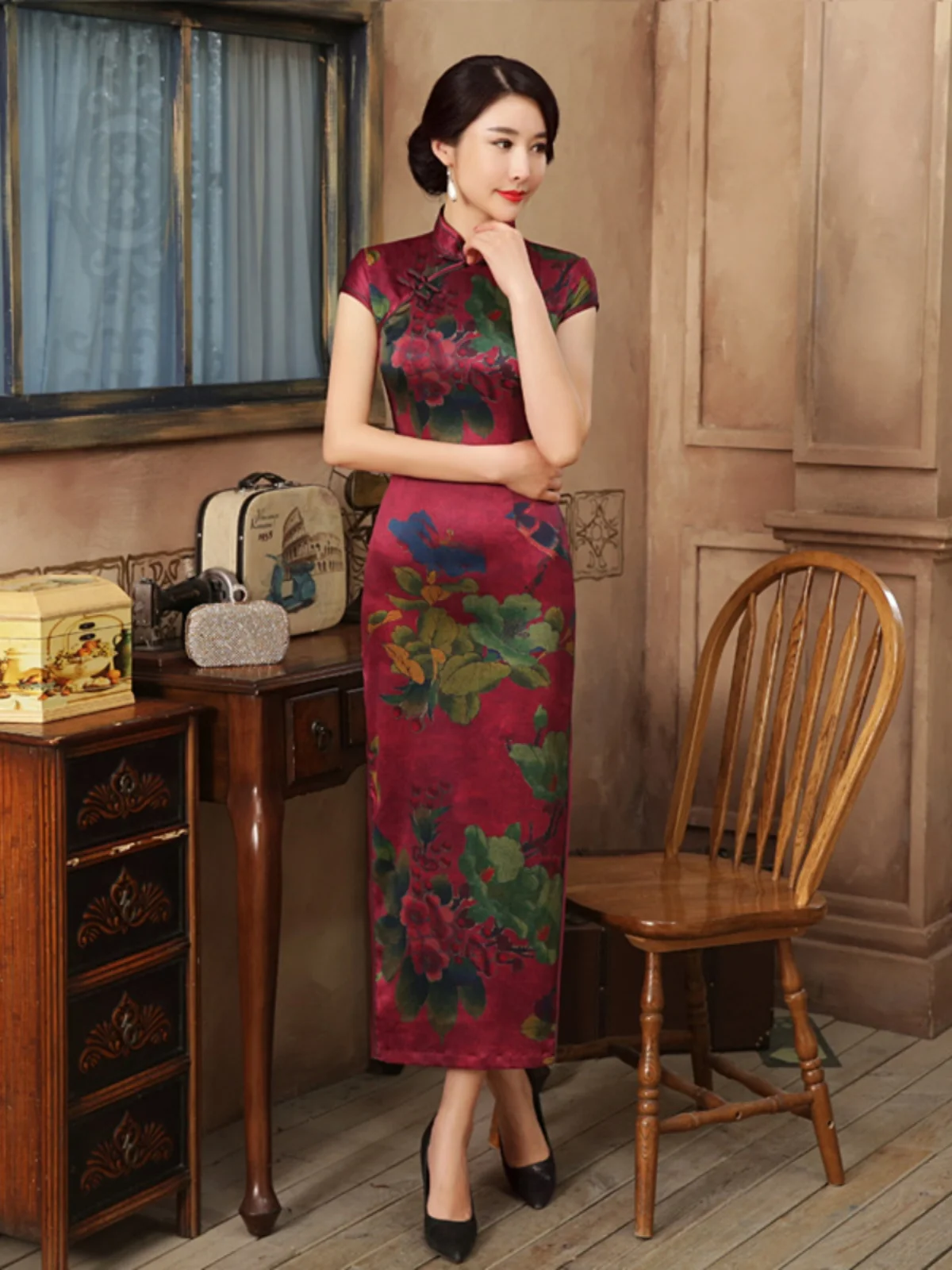 

Retro Slim Floral ort Sve Qipao Vintage Sle Mid-Length High Slit Daily Wear Floral Print Qipao for Women Ages 25-35