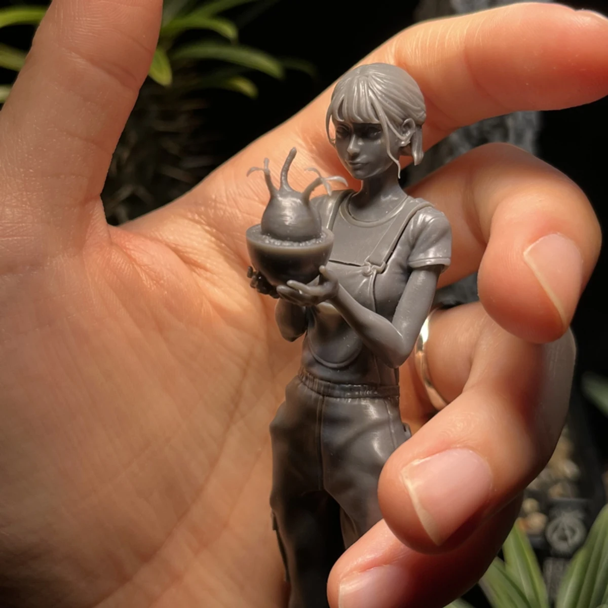 1/12 Resin Figure Unpainted model Kit, Beautiful Woman theme, Botanical Garden Girl Unassembled and unpainted GK, 1259C