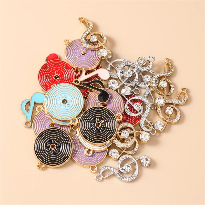 20 Stück niedliche, gemischte Emaille-Anhänger in Form von Musiknoten und Schallplatten zum Basteln von Ohrringen, Anhängern, Halsketten, Armbändern, DIY-Bastelarbeiten und Schmuckaccessoires. – Detail 4