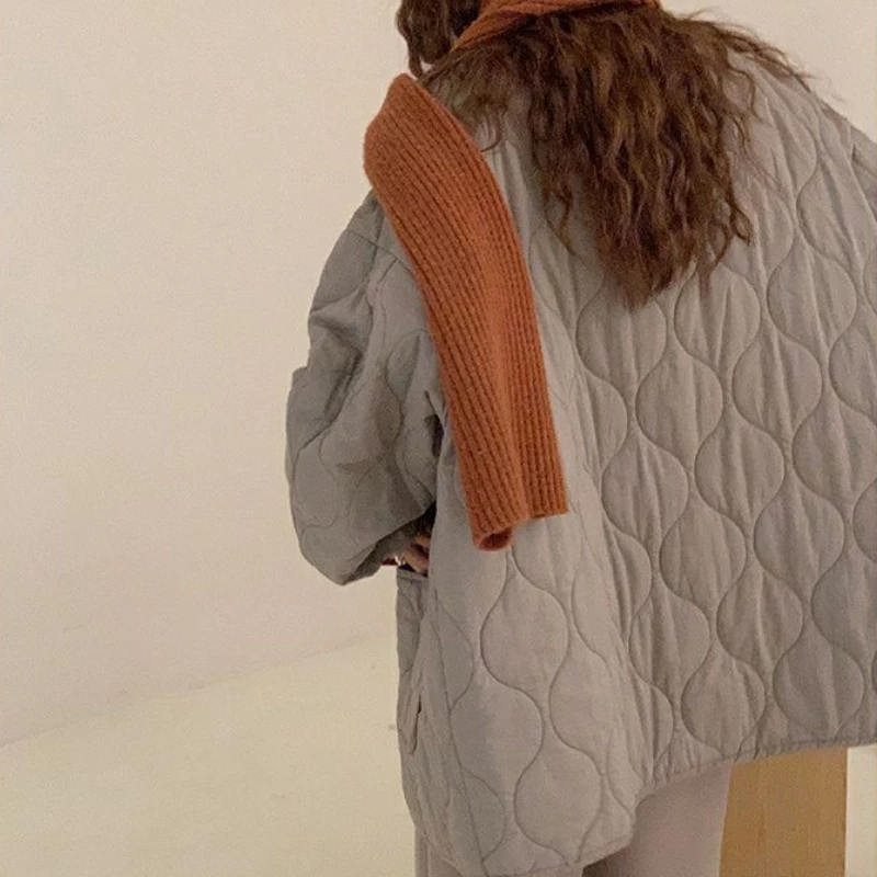 Parkas de otoño e invierno para mujer, chaqueta sencilla holgada de diseño a la moda coreana, ropa de calle cálida elegante estética femenina, abrigo con cuello en V