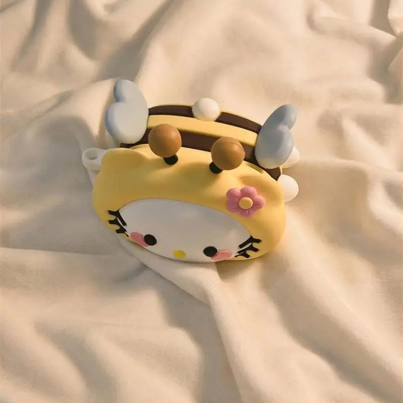 Hellokitty Kawaii Little Bee Dress Up حقيبة سماعة الاذن مناسبة ل Airpods1/2/3/4/pro/pro2 الديكور حافظة كرتونية لمحبي هدية