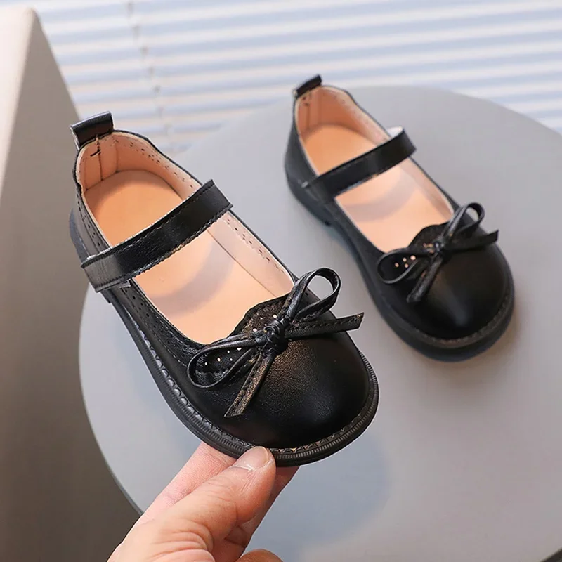 Korean Style Spring Casual Shoes for Little Girls: Elegant Leather Shoes with Decorative Bow (1-6 Years)