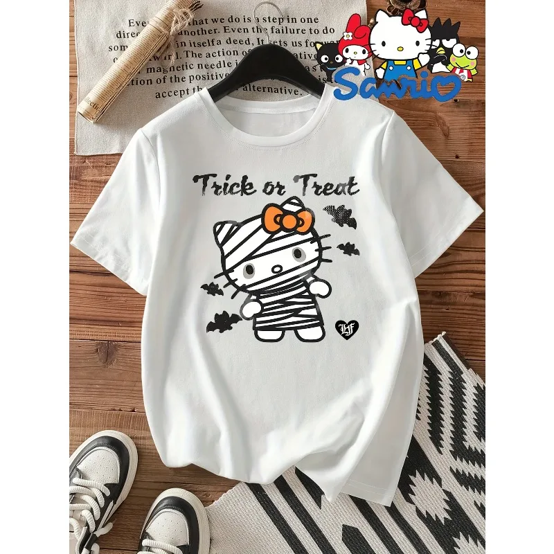 Camiseta de mujer Sanrio Hello Kitty con estampado de dulces Trick-or-Treat, perfecta para fiestas de Halloween, camiseta informal con cuello redondo