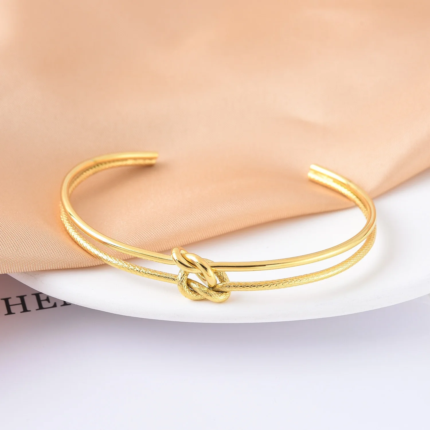 Stainless Steel Knot Open Bracelet Women's Fashion Sensation Simple Style Waterproof Non-fading Hand Jewelry Geometric Mobius