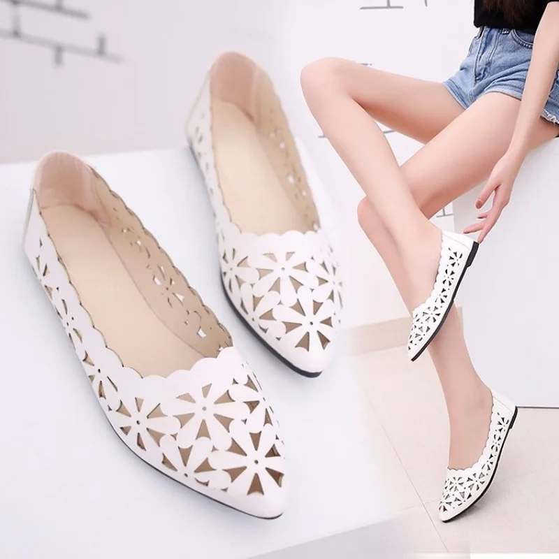 2023 Women Hollow Flats Sandals Soft Ballet Shoes Female Fashion Casual Flats Slip on Breathable Comfort Ladies Shoes