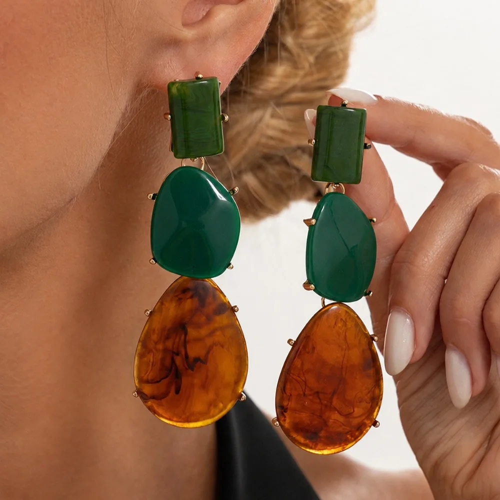 Vintage Geometric Irregular Green & Amber Swirl Teardrop Multi-layer Resin Long Drop Dangle Earrings for Women Statement Jewelry