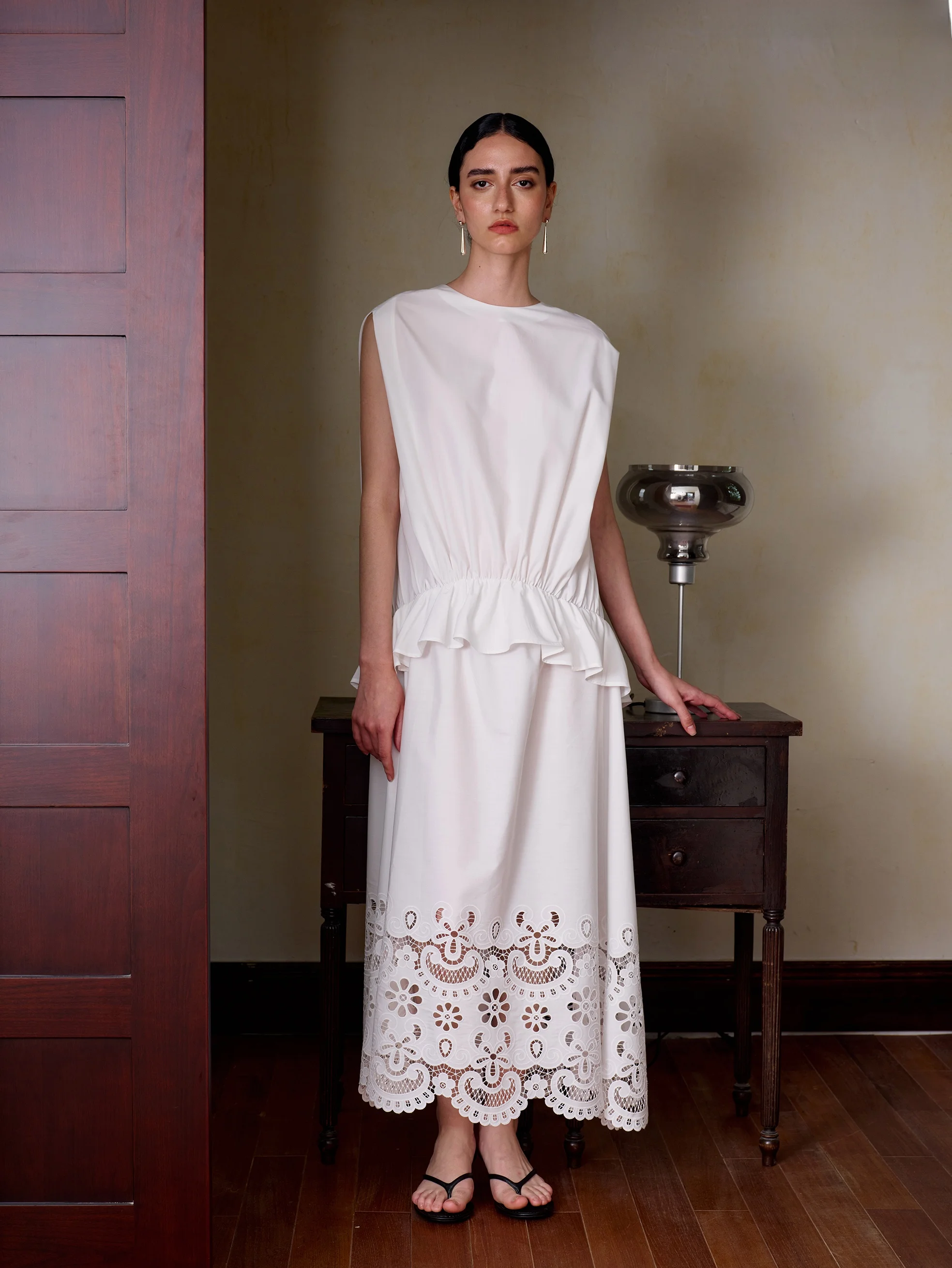 

White Embroidered Vest Dr Spliced 3D on ape Summer Women's Simple Sle l Waist Polyester Cotton Blend Skirt