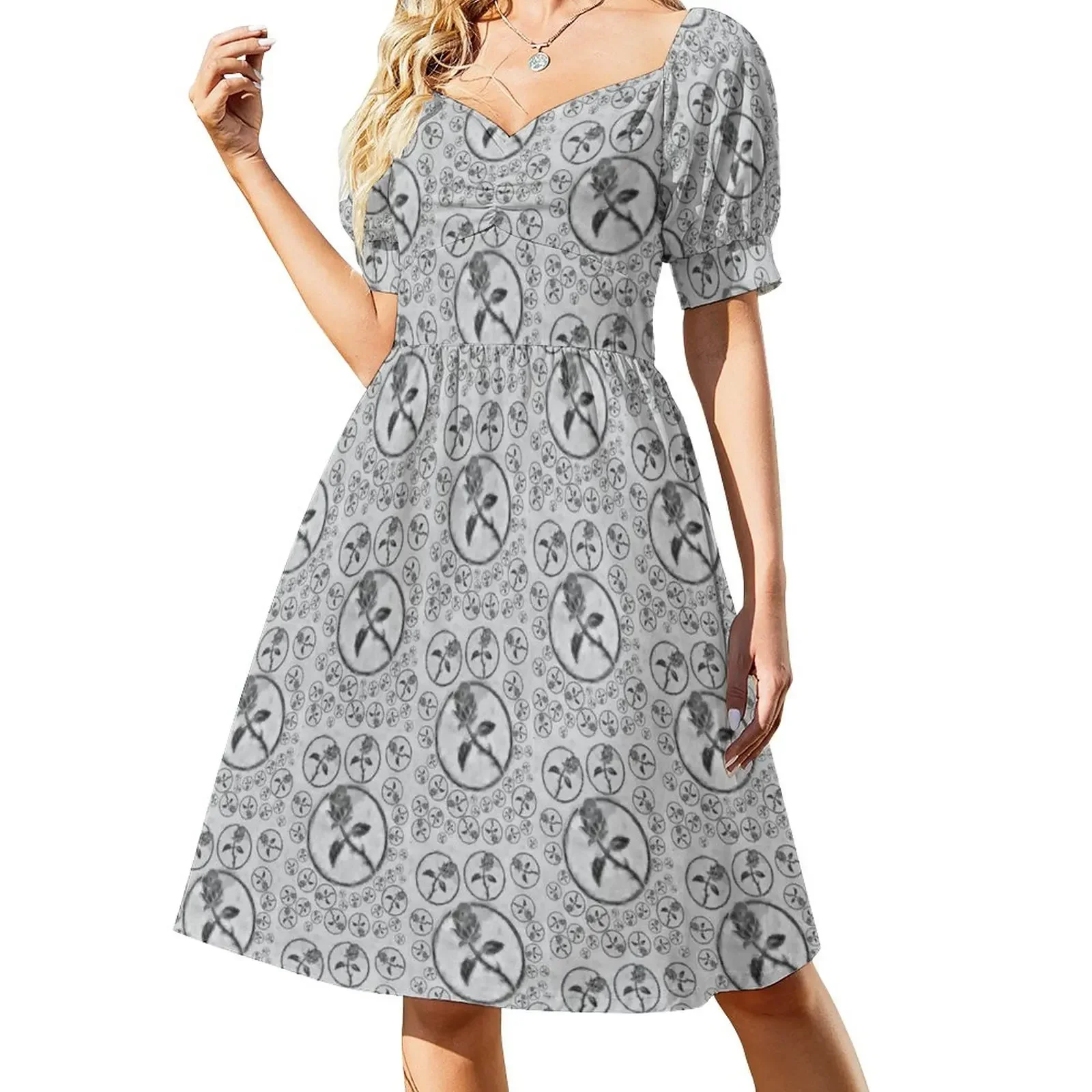 

Something Beautiful Short-Sleeved Dress evening dresses ladies Evening dresses