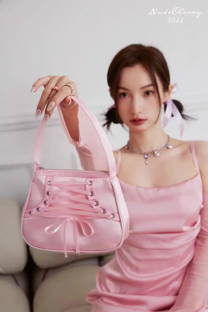 2024 New Niche Design Retro Strap Satin Bag Cute Girl Armpit Bag Fashionable Simple Handbag Popular Versatile Luxury Bag