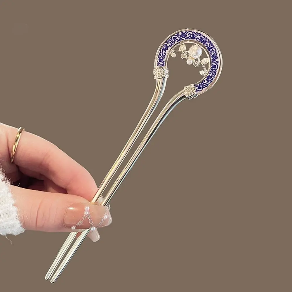 

Cute Pearl Metal U Shape Hair Stick Blue and White Porcelain Hollow Hanfu Hairpin Hair Sticks for Buns Hair Chopstick For Girl