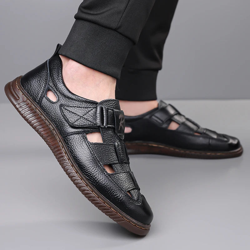 Summer Men's Sandals Beach Soft Sole Loafers Premium Leather Flat Bottomed Men's Leather Casual Shoes Lightweight Trendy Sandals