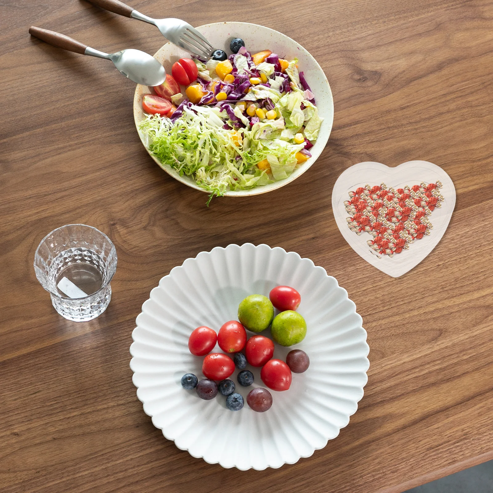 

6Pcs Plastic Heart Gift Box Transparent Storage Can Keep Small Things Organized Ideal for Travel Home Office Use