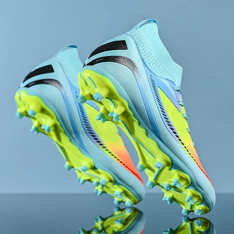 New Men Cleats Football Shoes Lightweight Turf Original Match Futsal Grass Training Football Boots Fast Top Quality Soccer Shoes