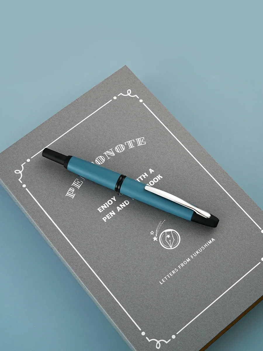 

Original Japan Pentonote Blue Noble Note 18K Gold Nib Capless Fountain Pen Business Writing Pen