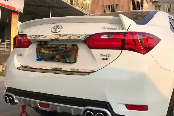 

RQXR ABS tail wing roof visor rear spoiler for Toyota corolla 2014-2018 with additional brake light