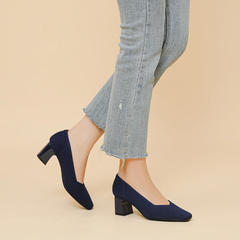Princess High Heels Women's Thick Heels 2026 New Square Toe V-mouth Straight Texture Solid Color Versatile French Girls' Shoes