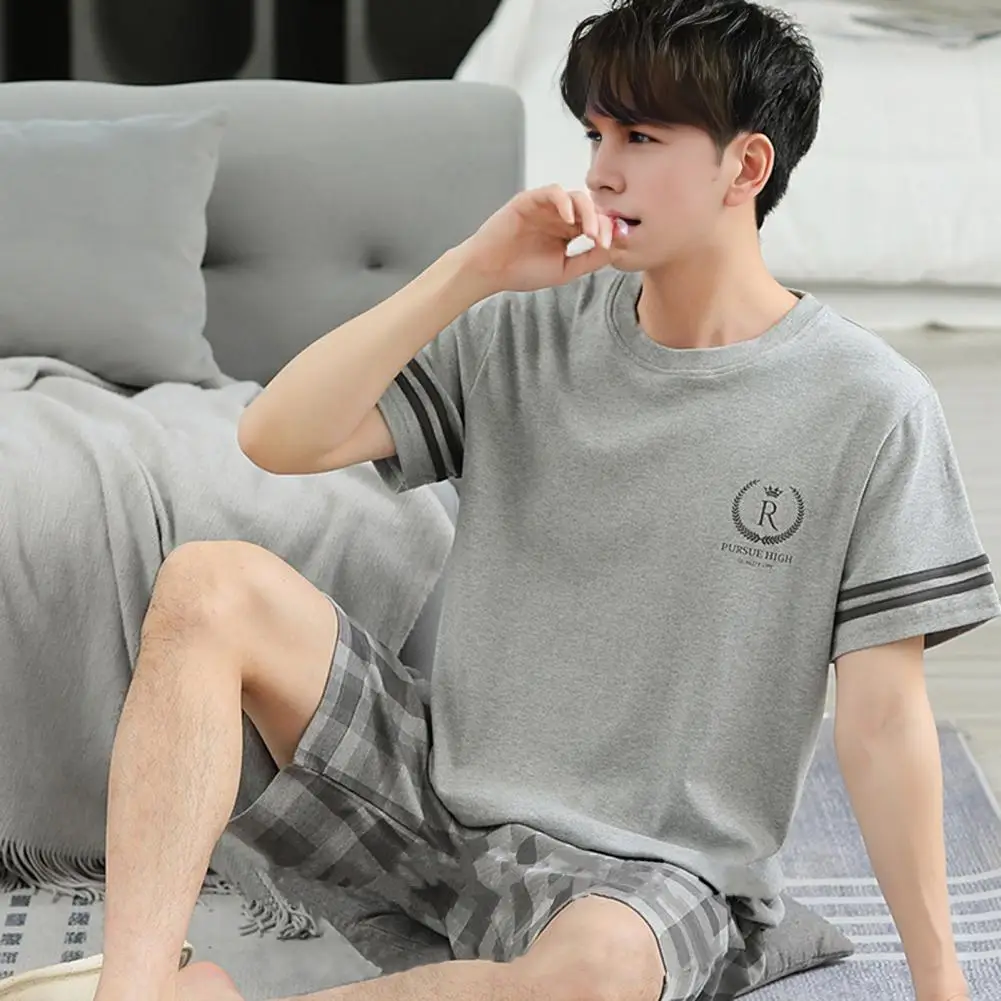 Casual Loungewear Men's Summer Pajamas Set with O-neck Tee Shirt Wide Leg Shorts Plaid Pants Shorts Pajamas Set for Leisure