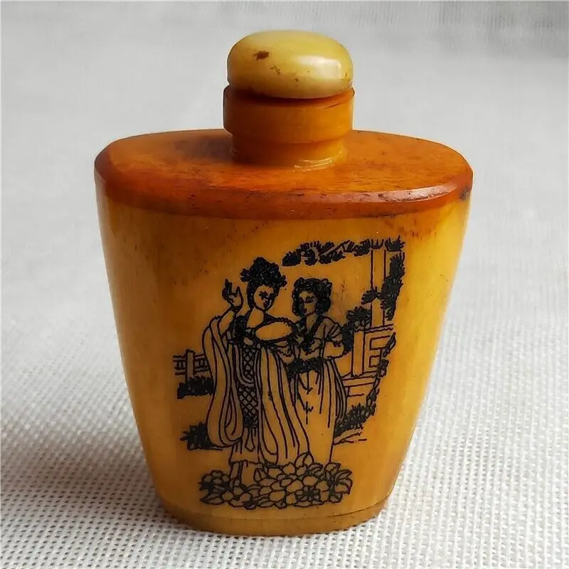 Old Chinese Collection OX bull Carved Beauty Snuff Bottle