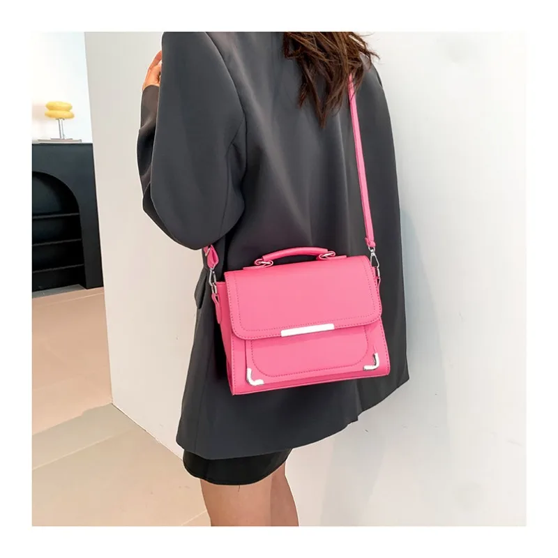 Popular Fashion Retro Style Handbag Small Crossbody Bag Women\'s New Versatile Korean Crossbody Bag Luxury Brand Shoulder Bag