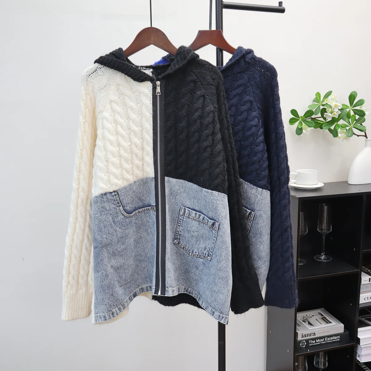 

Женский вязаный джинсовый свитер, пальто, куртка с капюшоном, лоскутная повседневная свободная уличная одежда с длинными рукавами, офисная женская осень 2023 г.