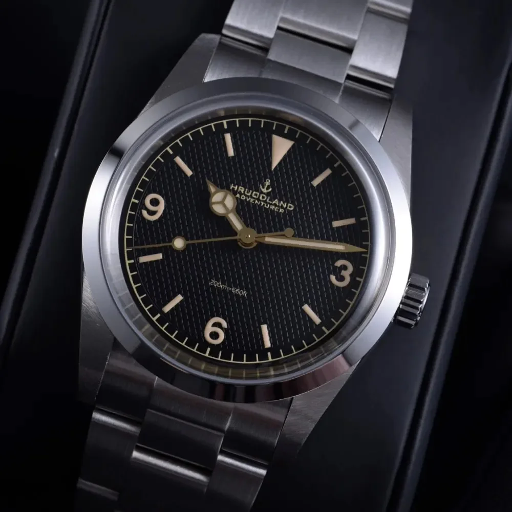 Hruodland 36mm Luxuriöse Automatische Mechanische Männer Kleid Uhren NH35 F029 Sapphire Edelstahl Tauchen Uhr reloj hombre