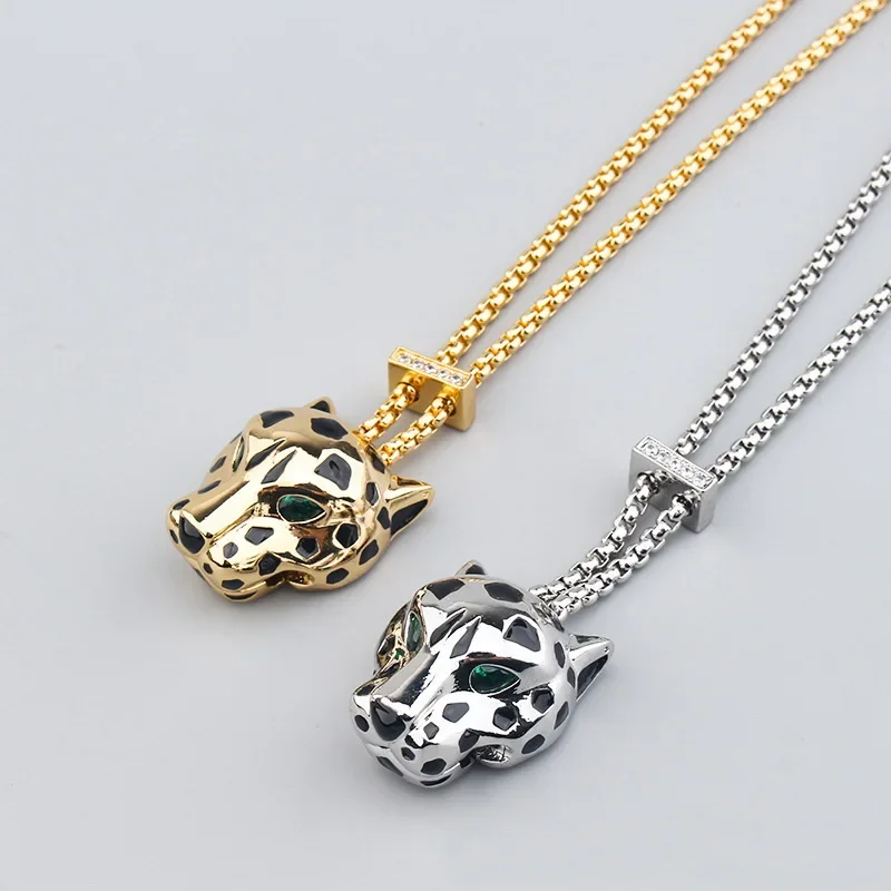

Europe America Designer Luxury Sweater Chain Men Women Lady Black Enamel Spots Leopard Pendant Long Thick Necklace