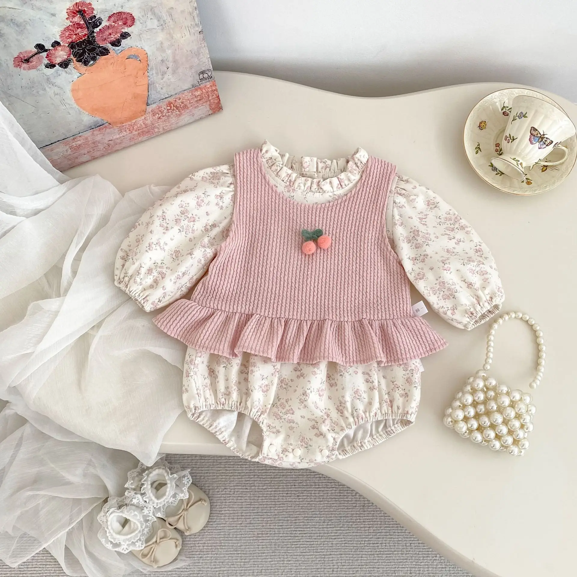 

2025 Infant Toddler Lace Collar Princess Jumpsuit 0-24M Autumn New Baby Girl Long Sleeve Floral Bodysuit + Cute Ruffle Vest