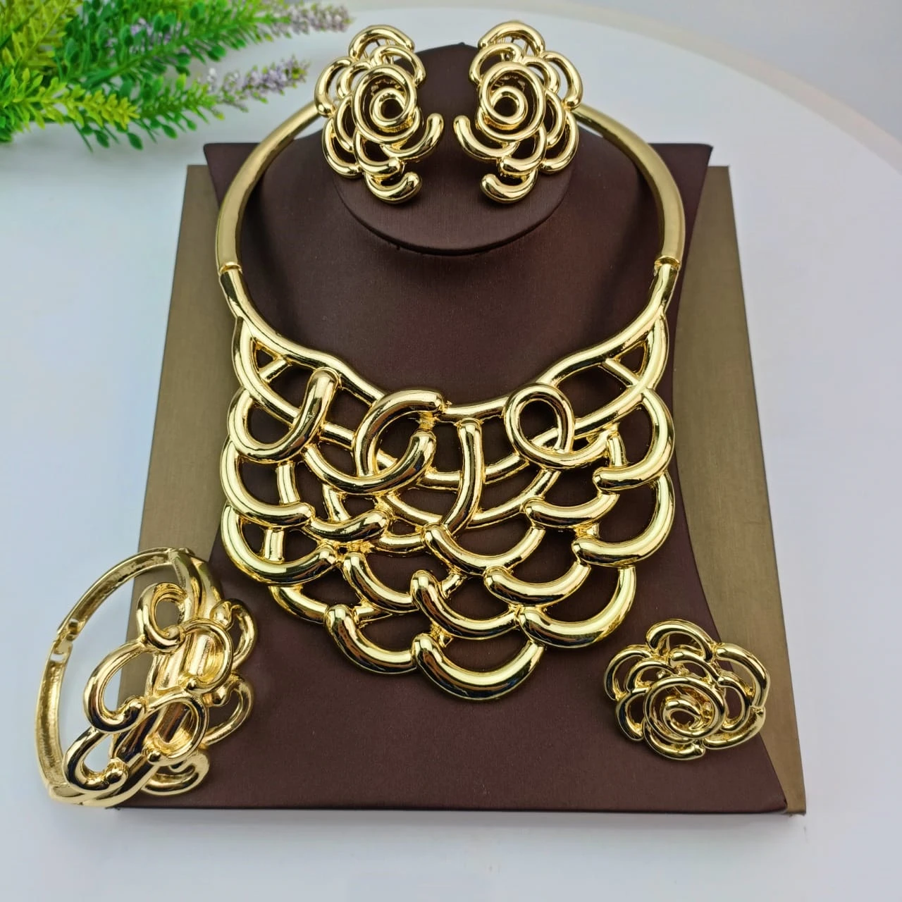 

EMMA Italian Gold Colour Necklace Jewellery Set Gifts African Necklaces Bracelets Earing Sets Nigerian Wedding Jewelry Set