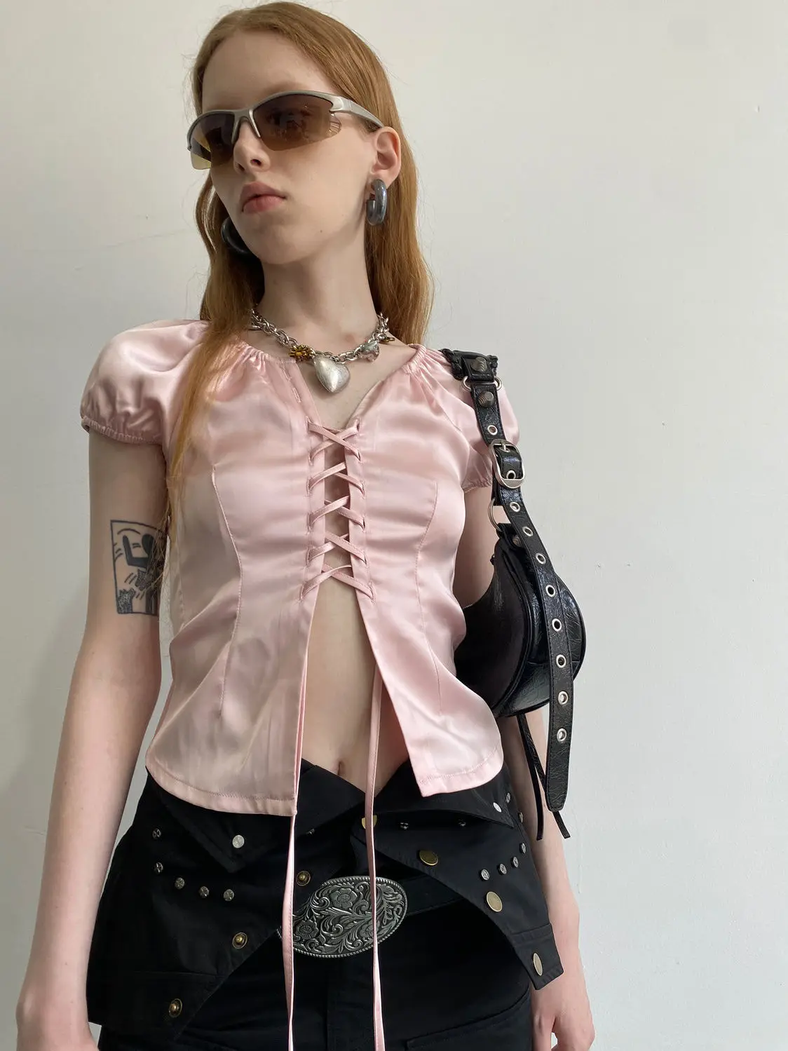 

Shirts Pink Lace Up Satin Smocked Cutout Women Sexy Short Sleeve Slim Korean Y2k Fashion Blouse Female Aesthetic Coquette Summer