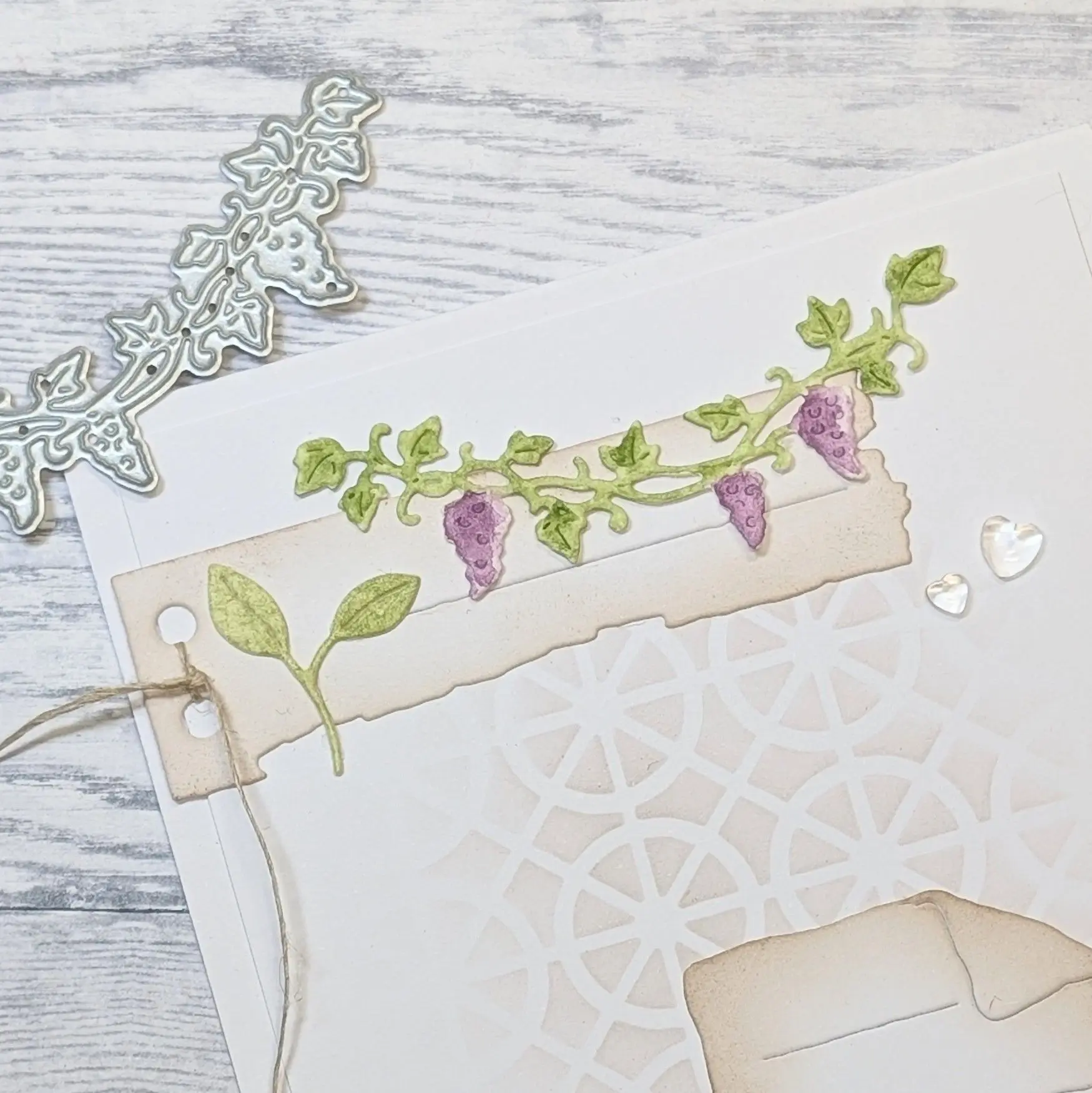 Fish Banjo Grapes Metal Cutting Dies for DIY Making Card Scrapbook Embossed Paper Album Craft Supplies Template Decoration