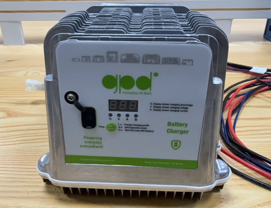 GPSC3024-XB-01 Charger with USB 24V Battery Charger GPSC3024-XB-01 for Genie dingli sinoboom LGMG zoomlion Boom lift parts