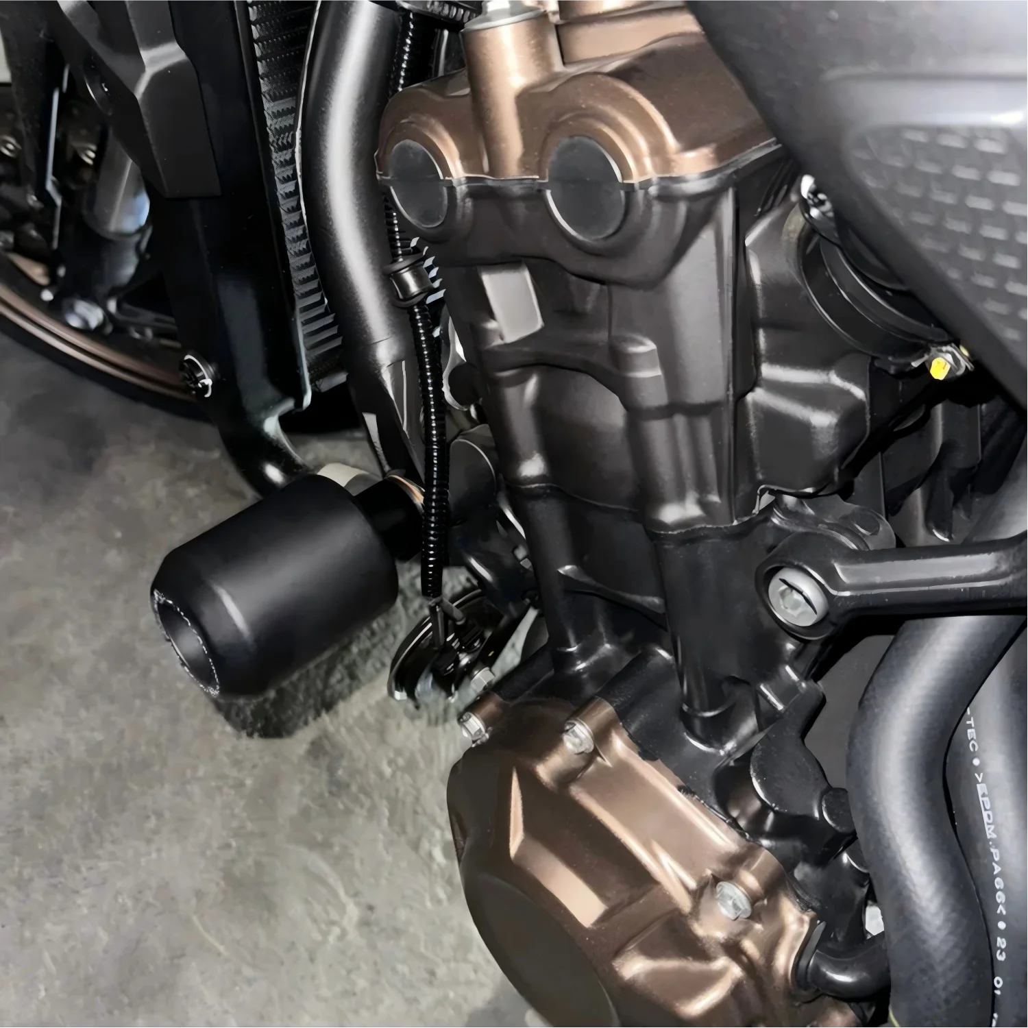 

Защитные слайдеры для рамы мотоцикла Honda CB650R 2019-2021/CB1000R 2018-2022, защита двигателя от падений