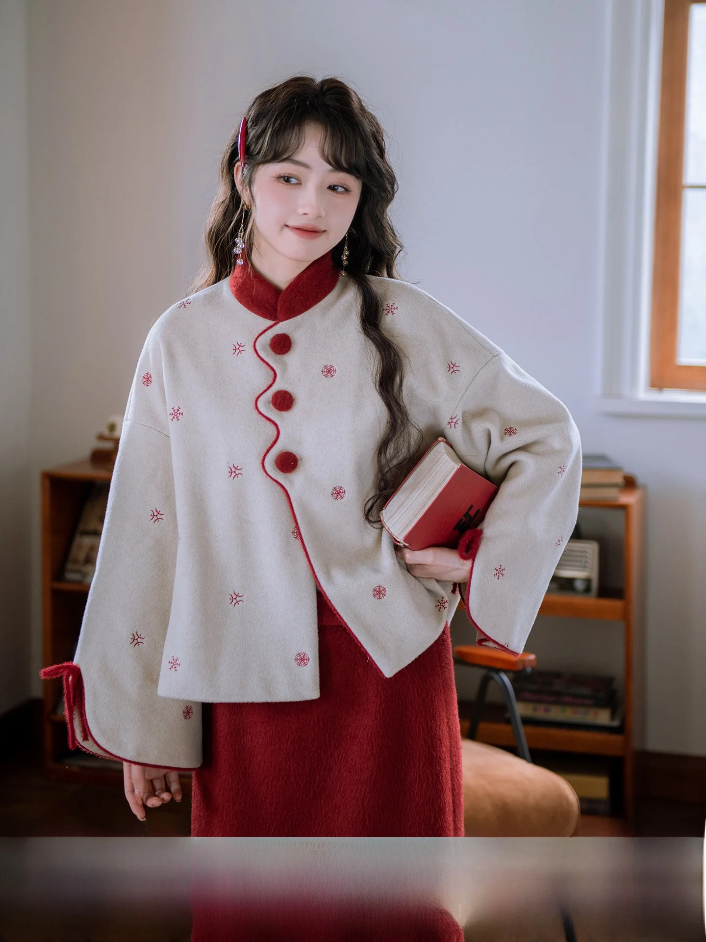

New Snowflake Embroidery Woolen Coat Winter New Style Fleece Lined Warmth Traditional Chinese Style Women's Long Sleeve Jacket