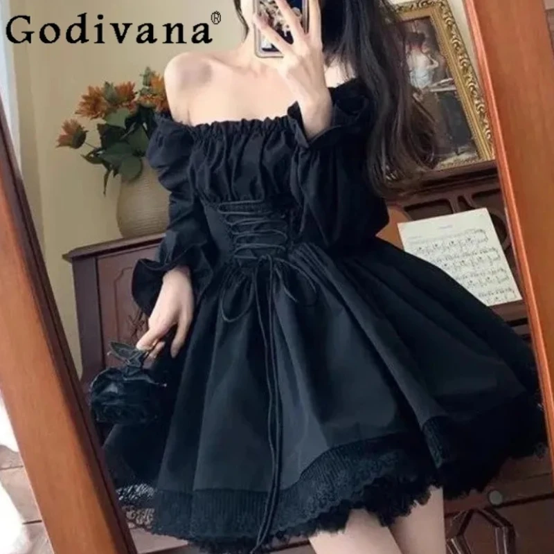 

Женские осенние милые черные платья принцессы на шнуровке большого размера, темпераментное кружевное платье трапециевидной формы с квадратным вырезом и высокой талией с длинными рукавами