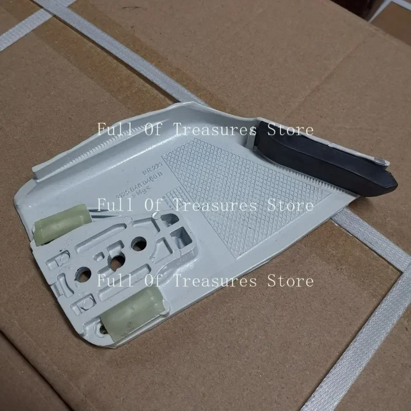 

For MS381 Sprocket Cover MS240 MS260 290 MS360 MS380 390 MS660 Cover