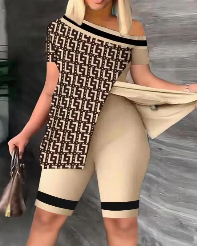 

Sexy Off Shoulder T Shirt And Short Sets Summer White Two Piece Set For Women Casual Short Sleeve Split Print Top Women's Suit