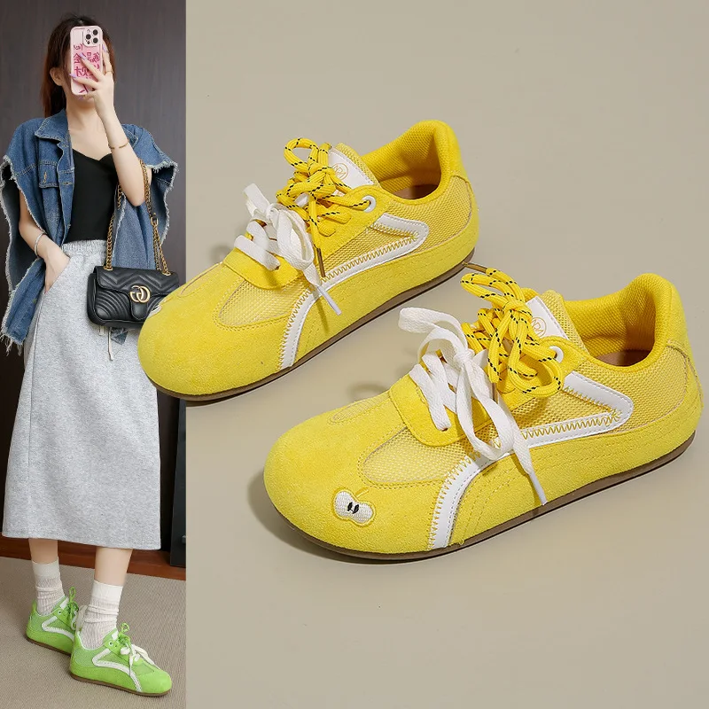 أحذية جديدة للنساء أحذية رياضية كاجوال للفتيات بلون الحلوى أحذية تزلج مسطحة برباط علوي