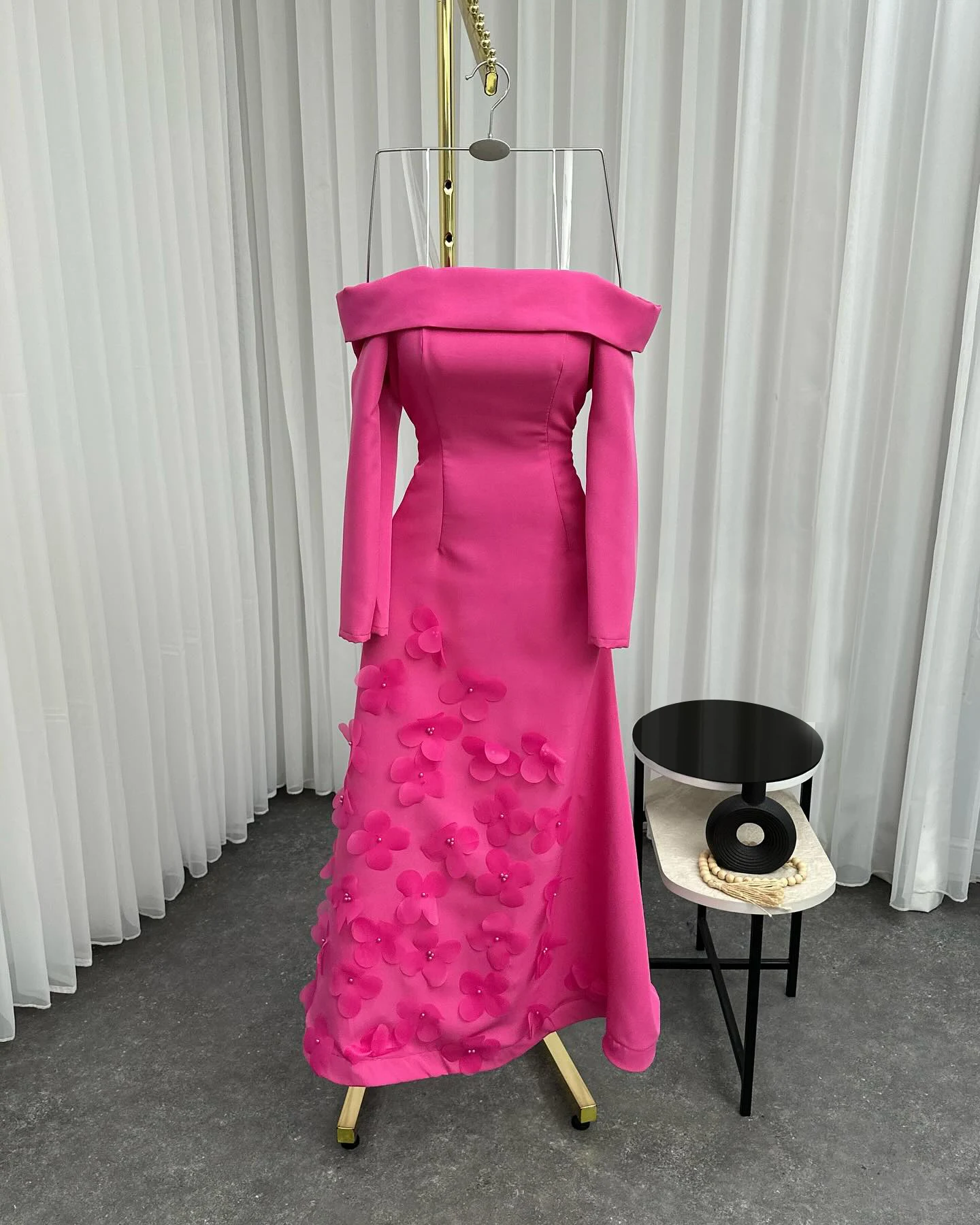 

Customized Exquisite Jersey A-Line Off the Shoulder Pearls Beading 3D Flowers Evening Dress Sexy Long Sleeves prom dresses