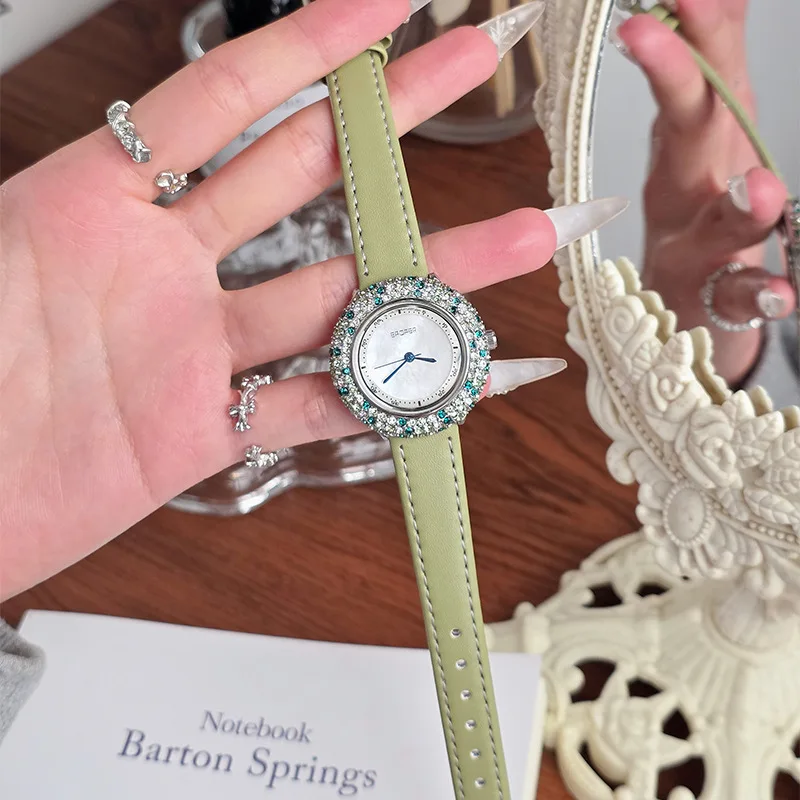 Luxury Silver Diamond Shell Mother Surface Exquisite Texture Women's Watch Green Elegant Leather Women's Party Quartz Clock