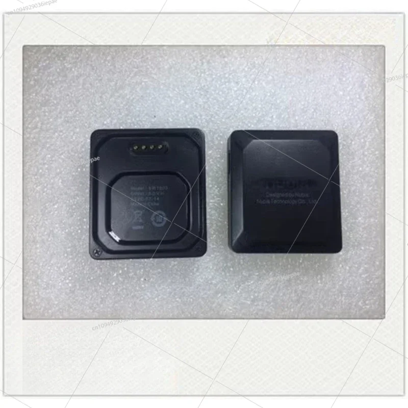 

Часы второго поколения SW1003, беспроводное зарядное устройство, зарядный кабель SW1002 хорошего качества.