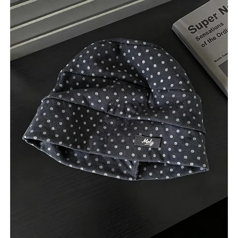 Koreanischer Stil Polka Dot Jacquard Pullover Mütze Herbst Nischenmode Vielseitige Ohrenschutz-Beanie-Kappen für Damen – Detail 4
