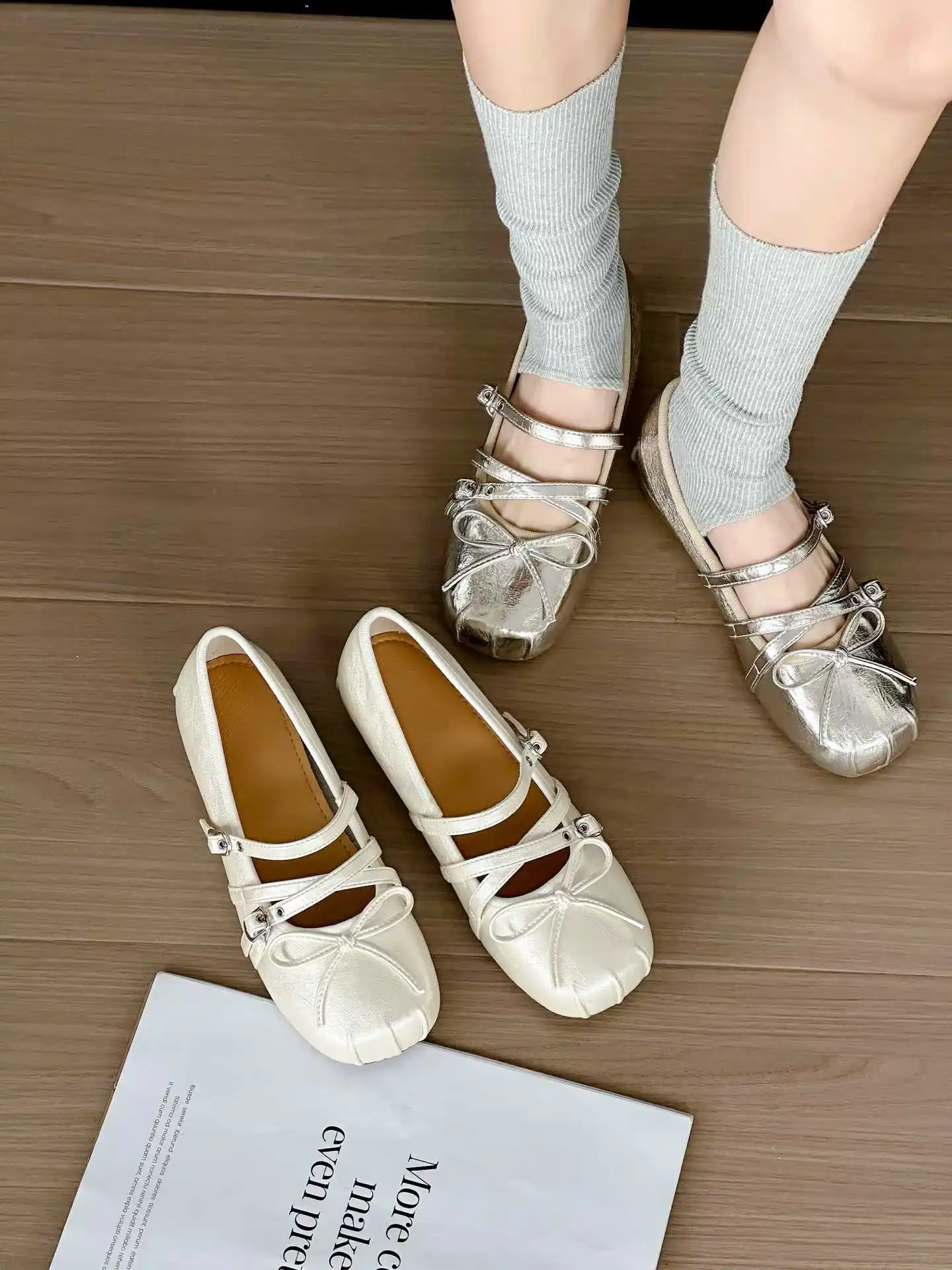 scarpe-mary-jane-retro-da-ragazza-con-doppia-fibbia-stile-ballerina-a-taglio-basso-nuove-per-la-primavera-2026-con-rialzo-interno-alla-moda