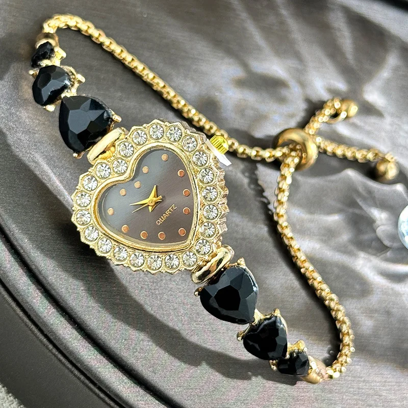 

Adjustable Slip-on Bracelet Watch, Floral Heart Design with Sparkling Dial, Gift for Her Women‘s Quartz Watch