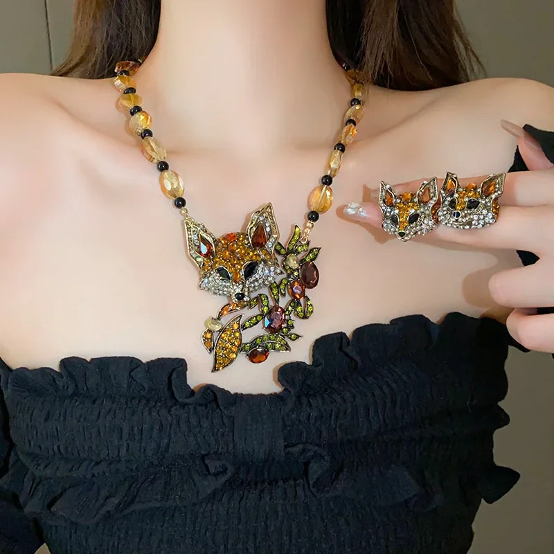 Vintage Baroque Style Long Fox Shape Necklace For Women Brown Crystal Earrings Party Banquet Jewelry Sets