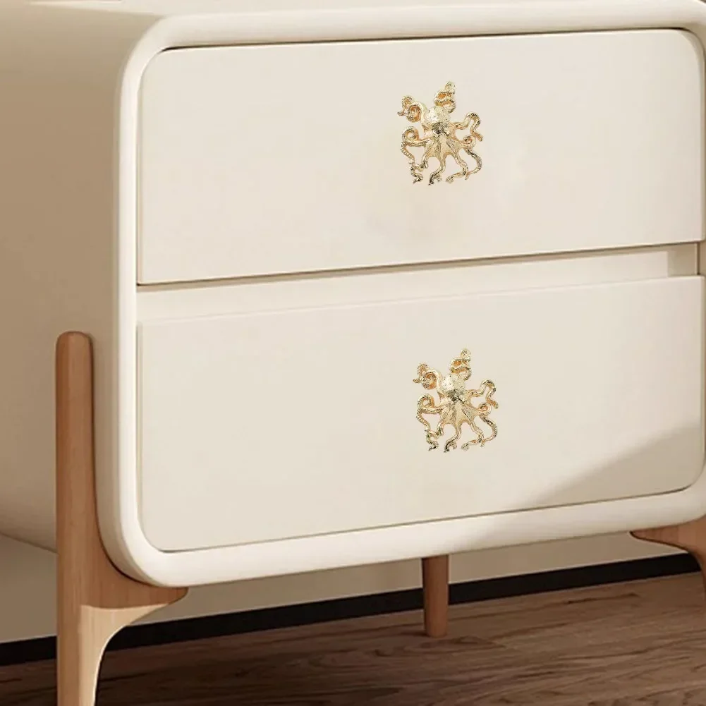 Brass Octopus Drawe Wardrobe Brass Single Hole Handle Kitchen Cabinet Handles Accessories Antique Tea Set Craft Home Decoration