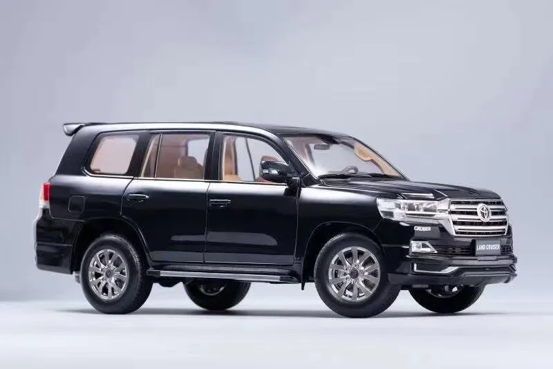 'kengfai 1:18 LAND Cruiser LC200  Model Toys Diecast Model For Collection And Creative Gift